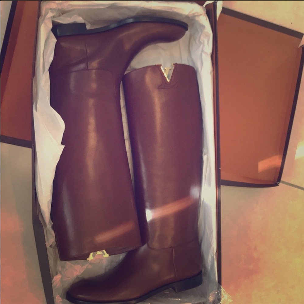 Louis Vuitton Boots - Picture 4 of 7